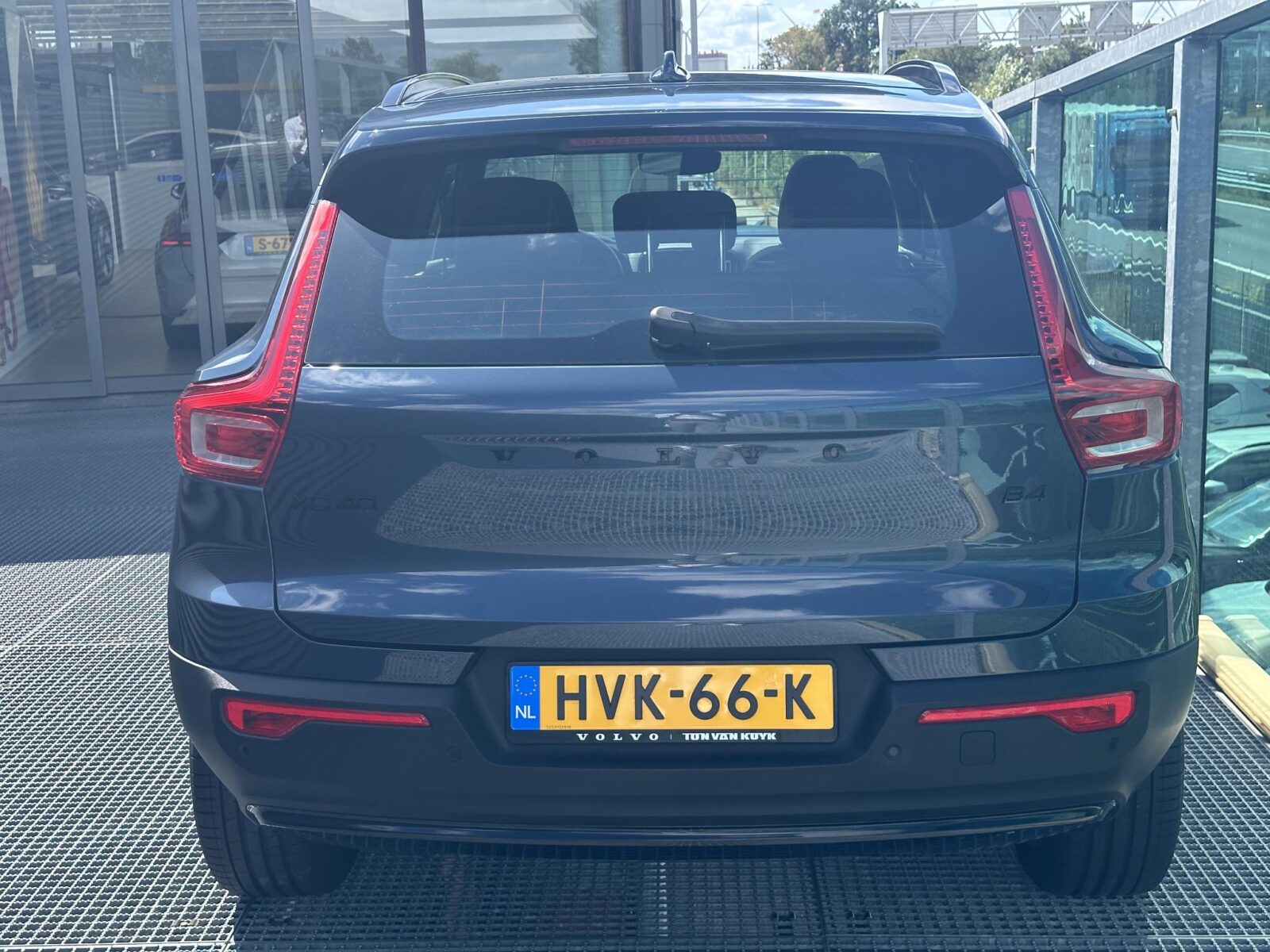 Volvo XC40 - Foto 11