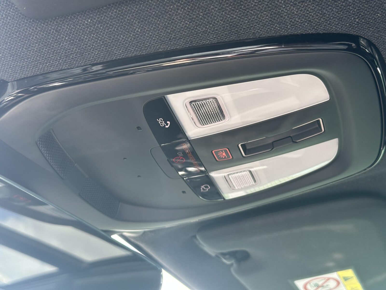 Volvo XC40 - Foto 23