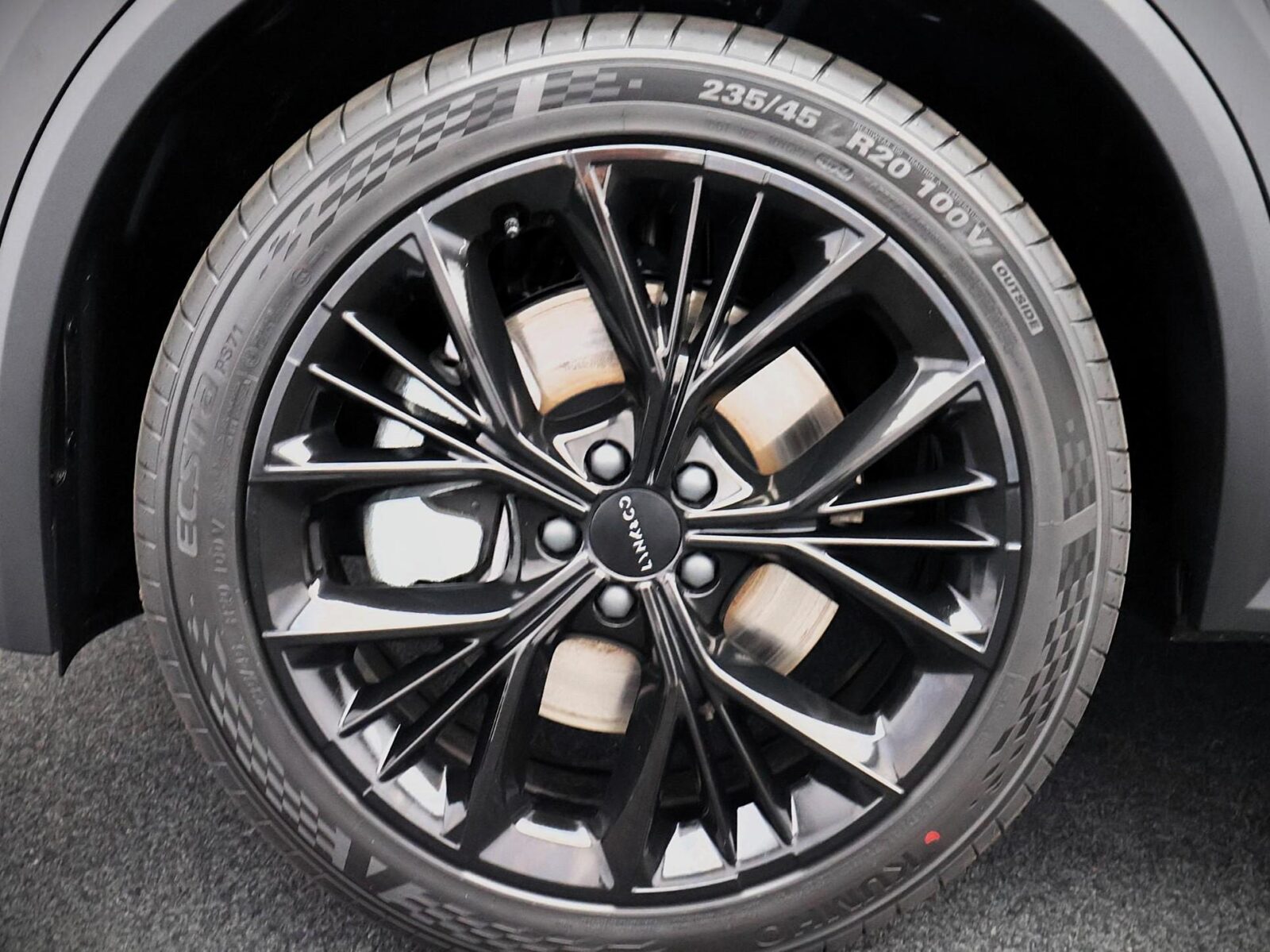 Lynk & Co 01 - Foto 6