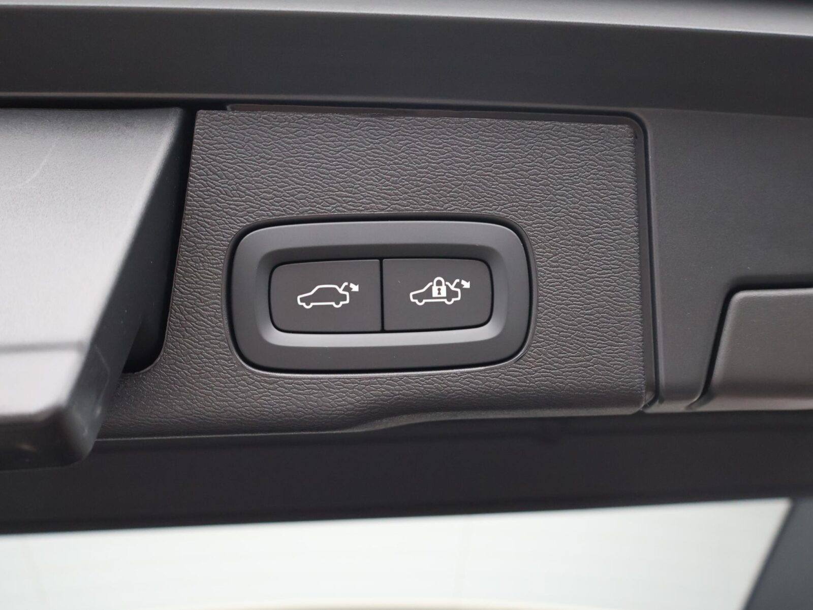 Volvo XC60 - Foto 16