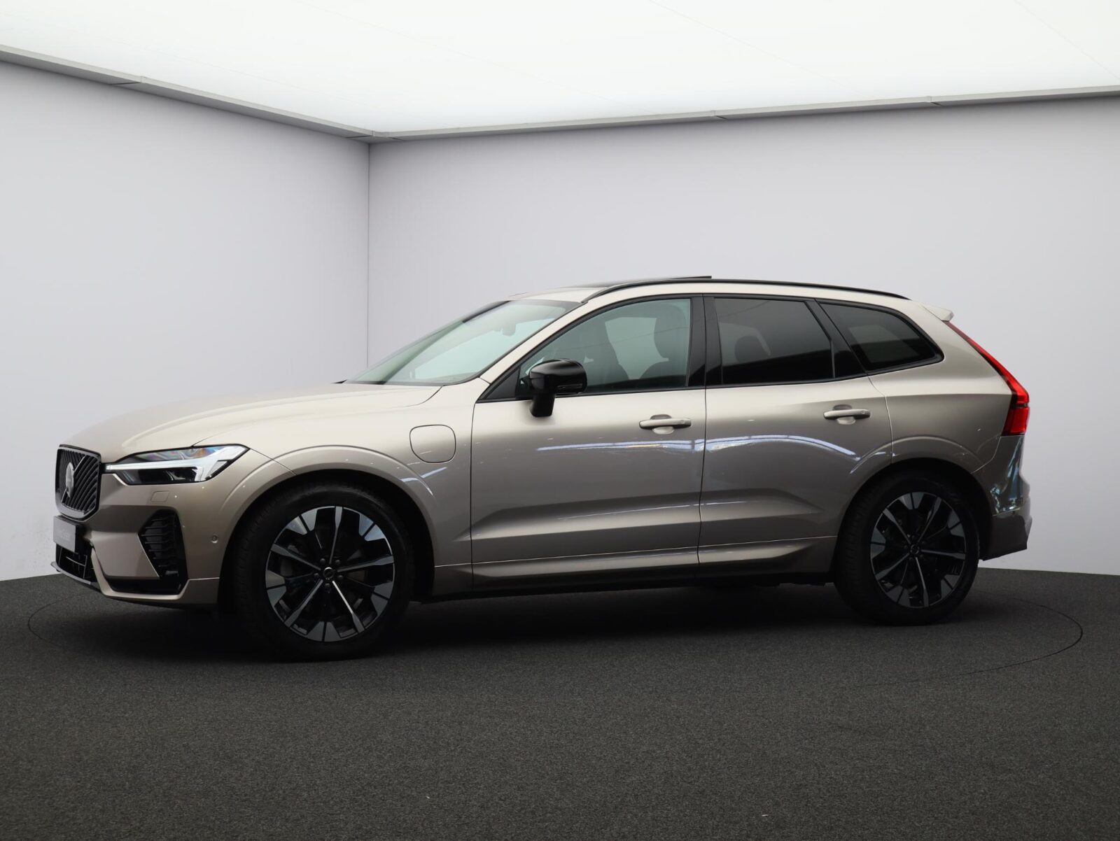 Volvo XC60 - Foto 25