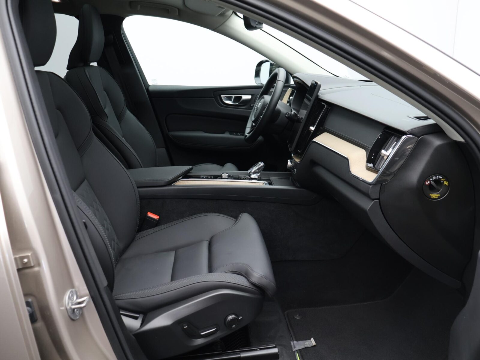 Volvo XC60 - Foto 8