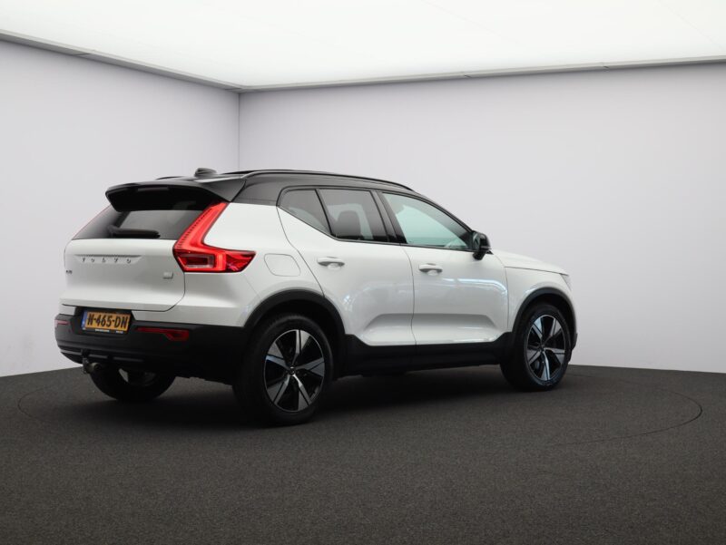 Volvo XC40 - Foto 2