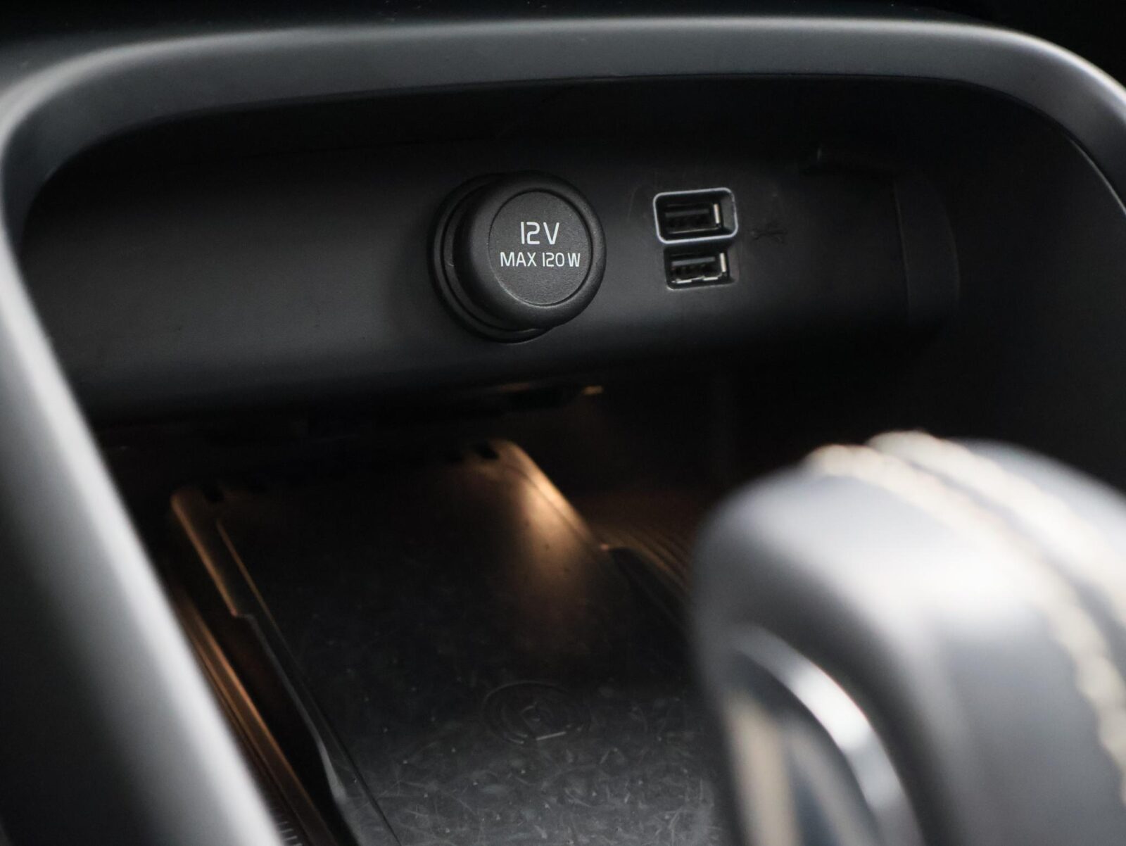 Volvo XC40 - Foto 22