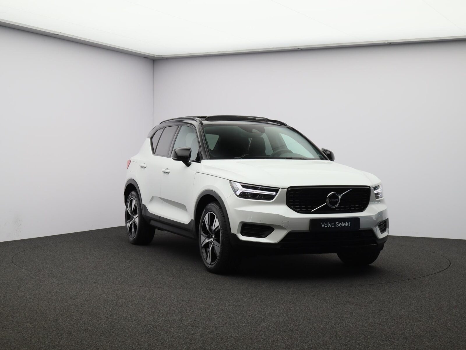 Volvo XC40 - Foto 34