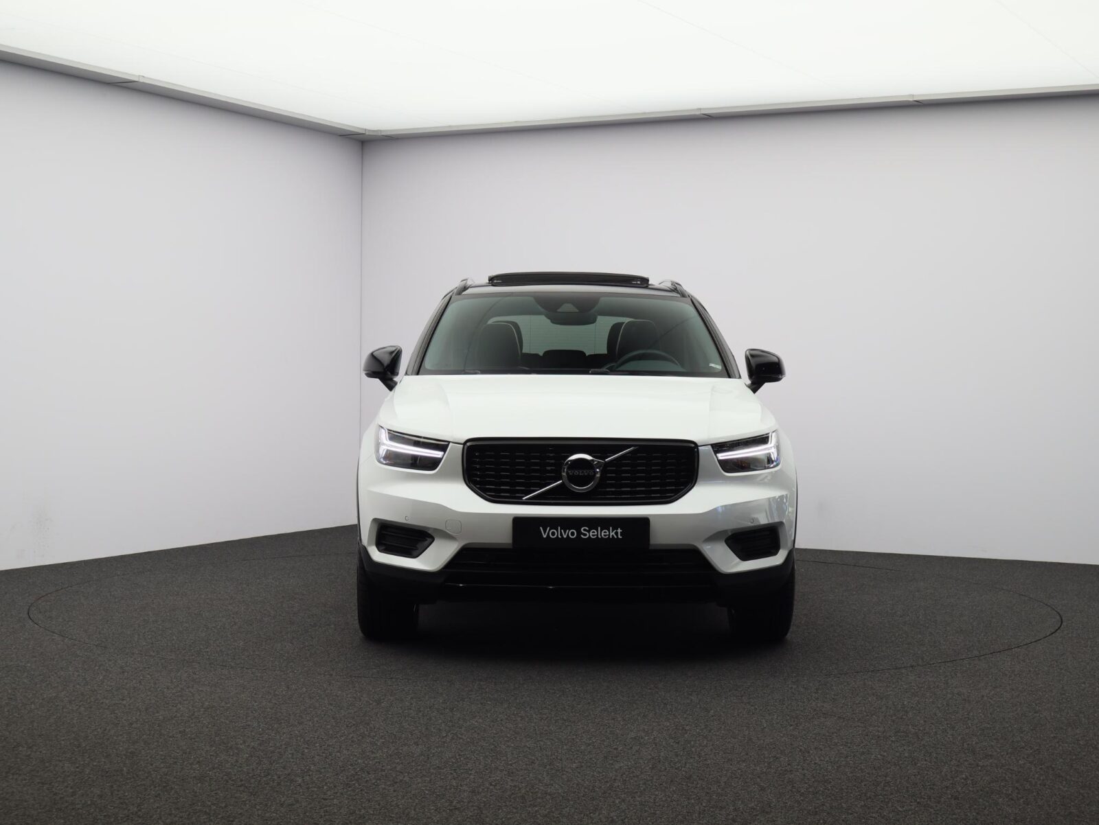 Volvo XC40 - Foto 35