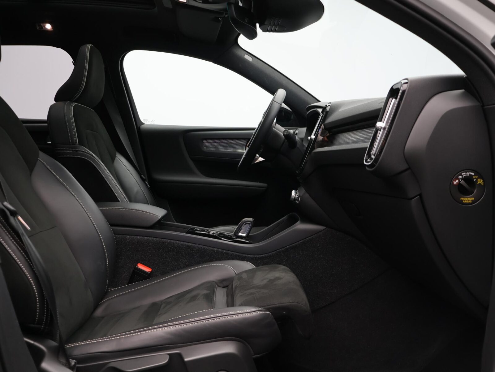 Volvo XC40 - Foto 9
