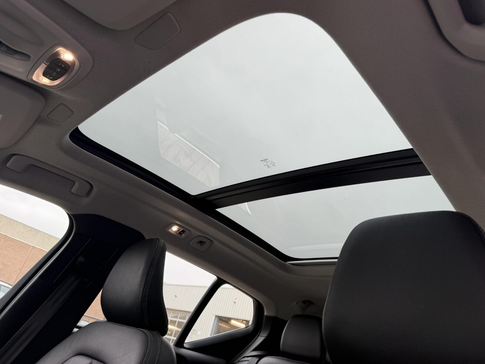 Volvo XC40 - Foto 12