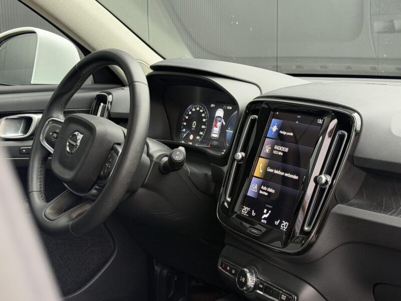 Volvo XC40 - Foto 5