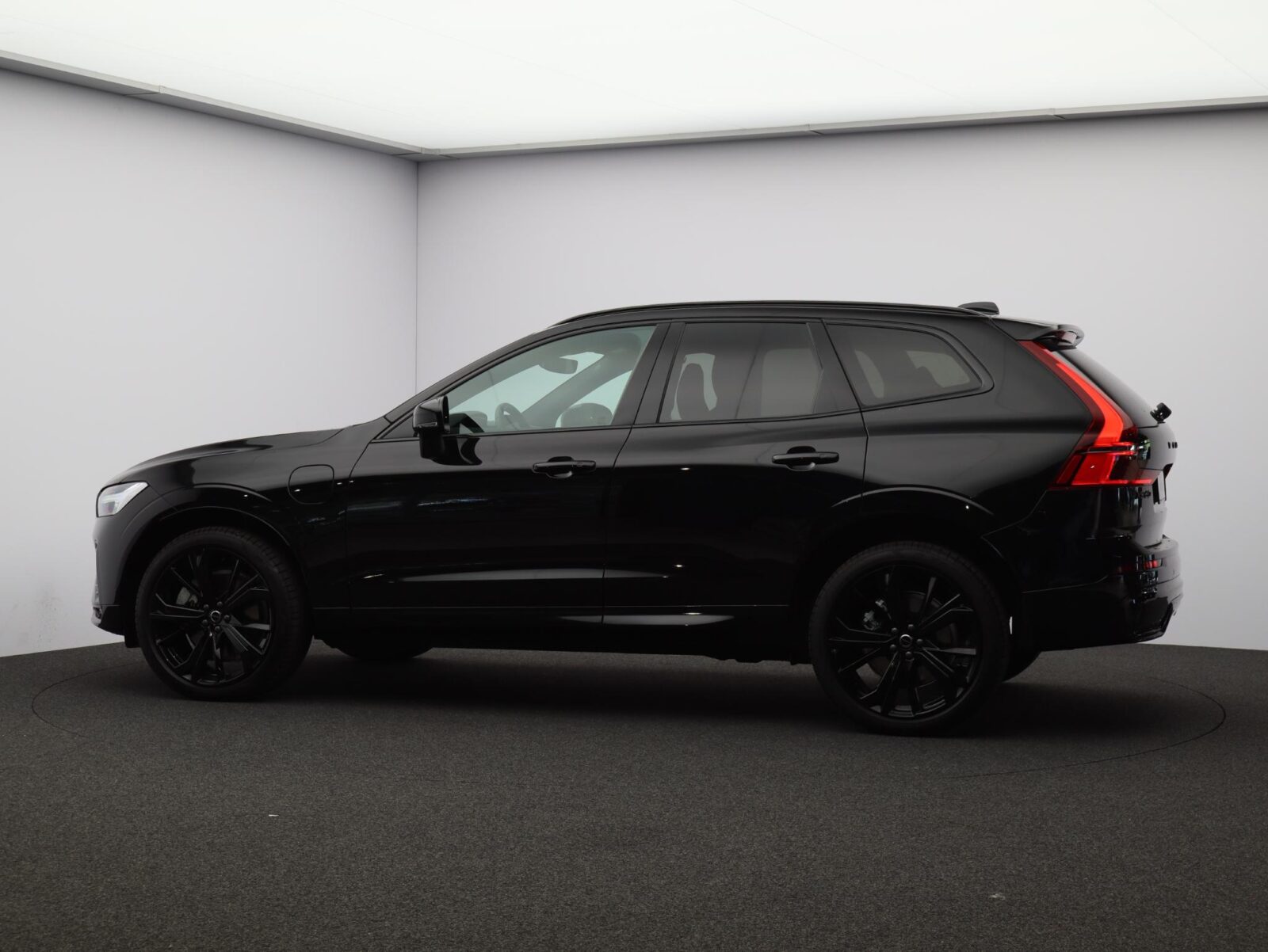 Volvo XC60 - Foto 24