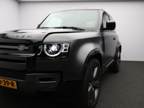 Land Rover Defender Hard Top 5.0 P525 90 V8