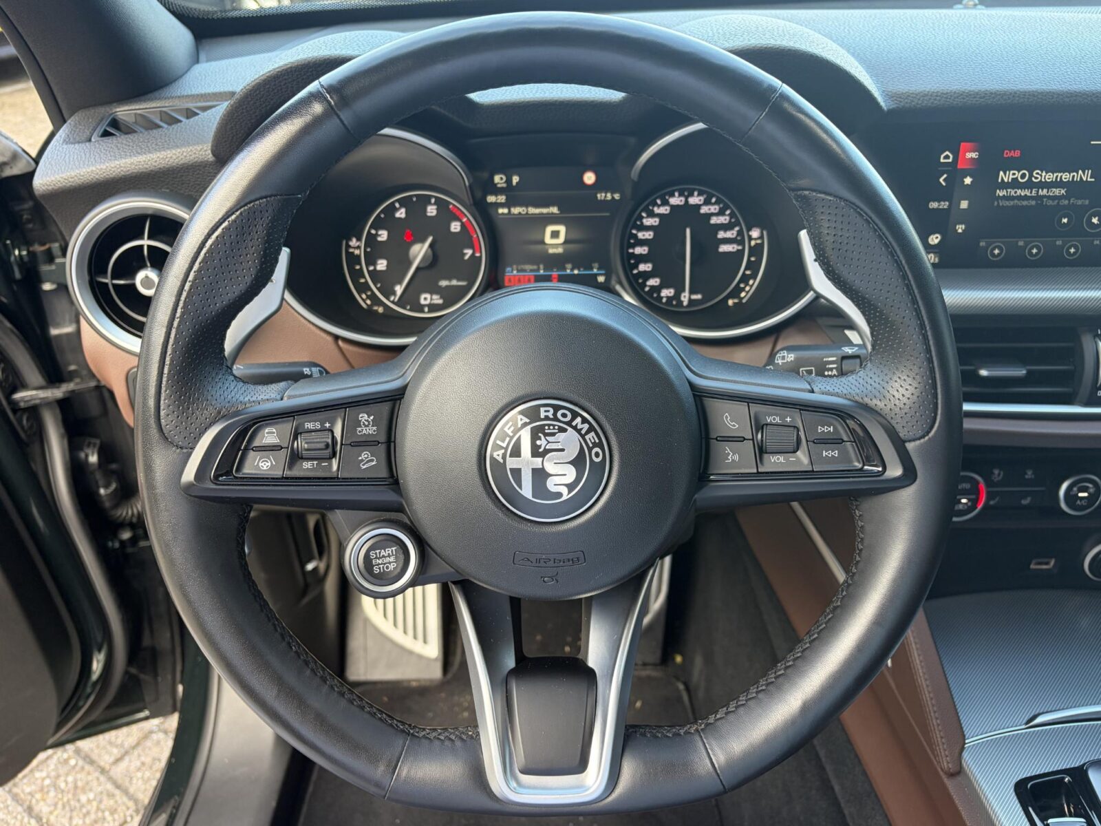 Alfa Romeo Stelvio - Foto 5