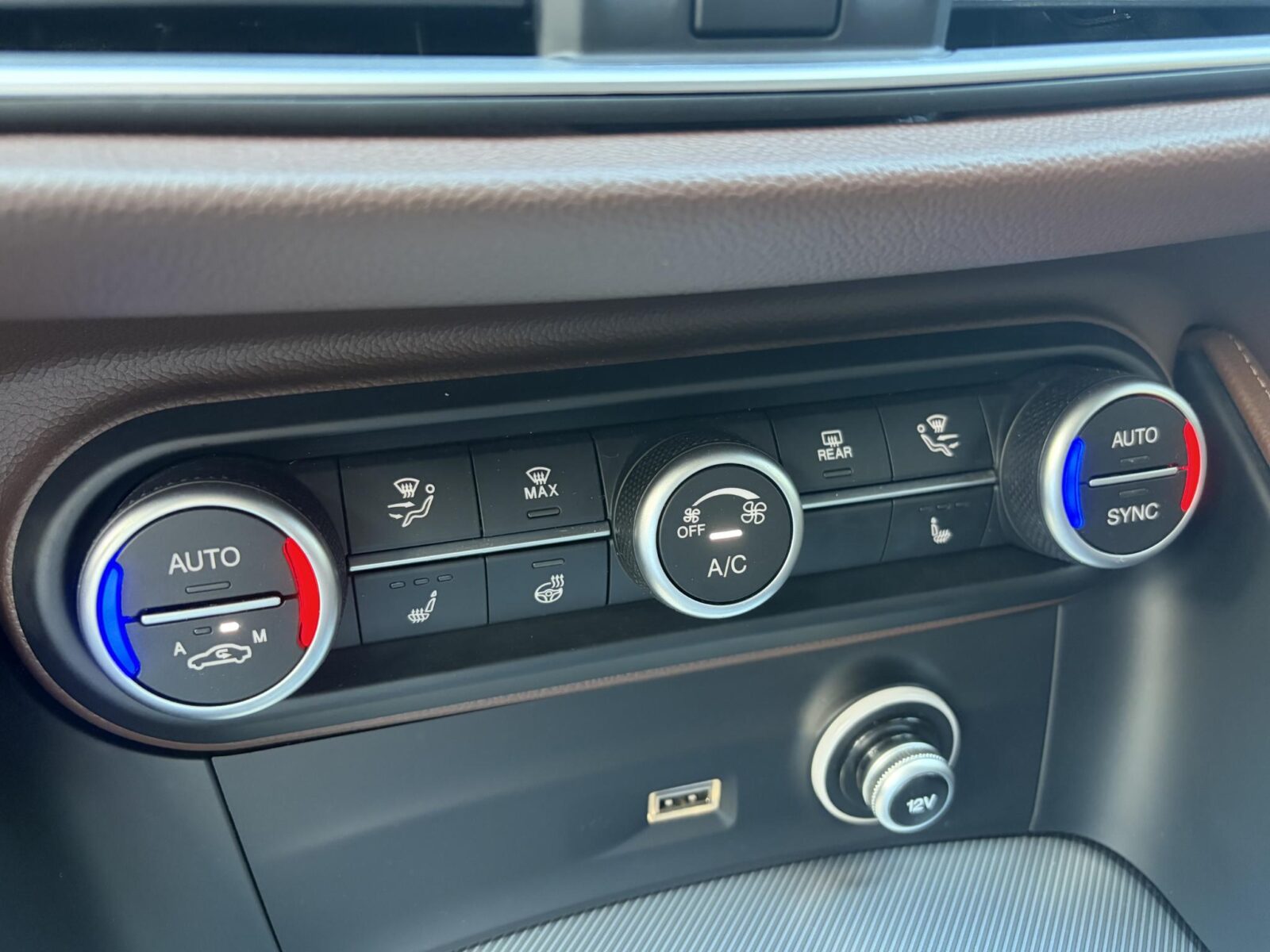 Alfa Romeo Stelvio - Foto 6