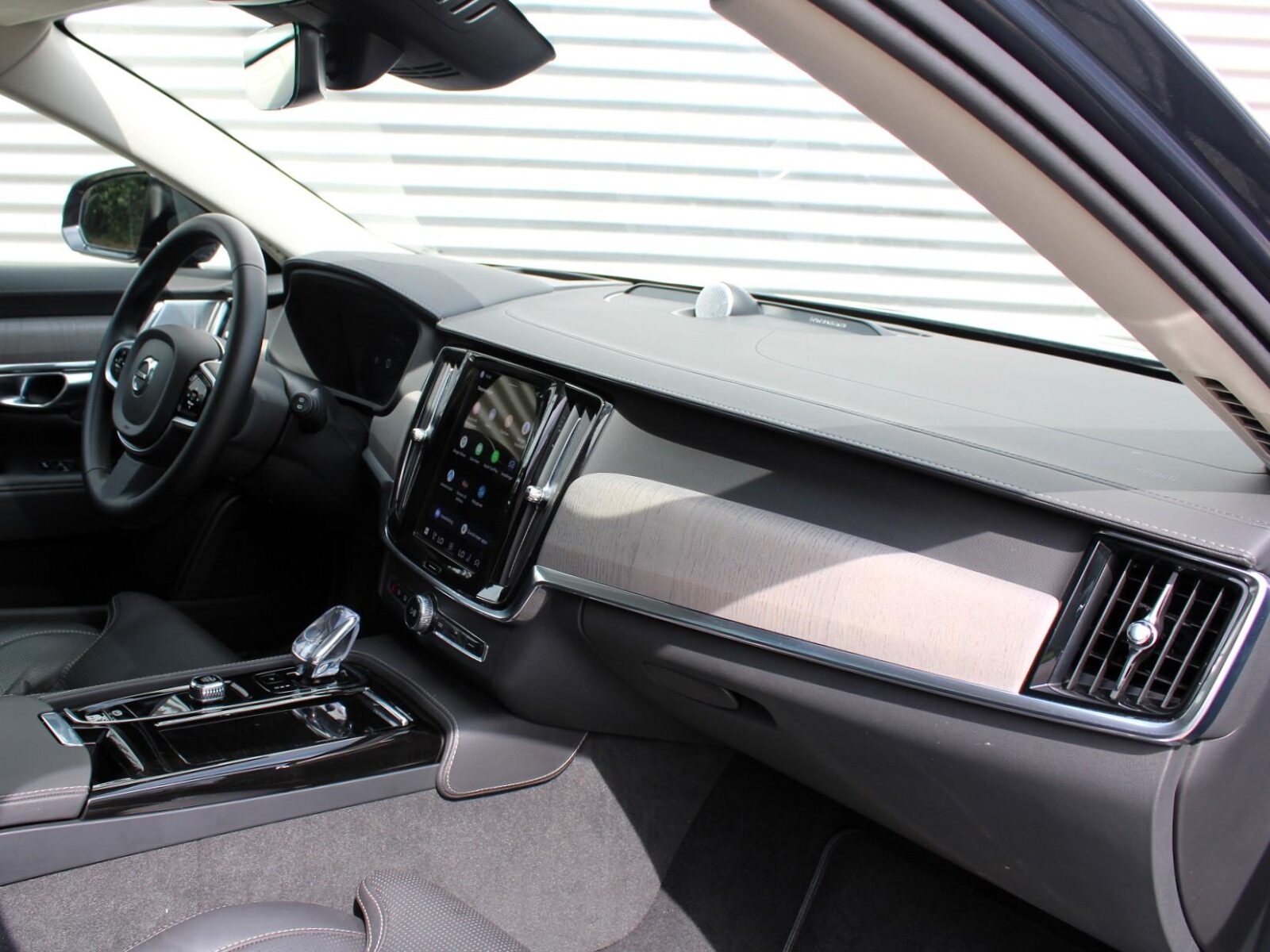 Volvo V90 - Foto 12