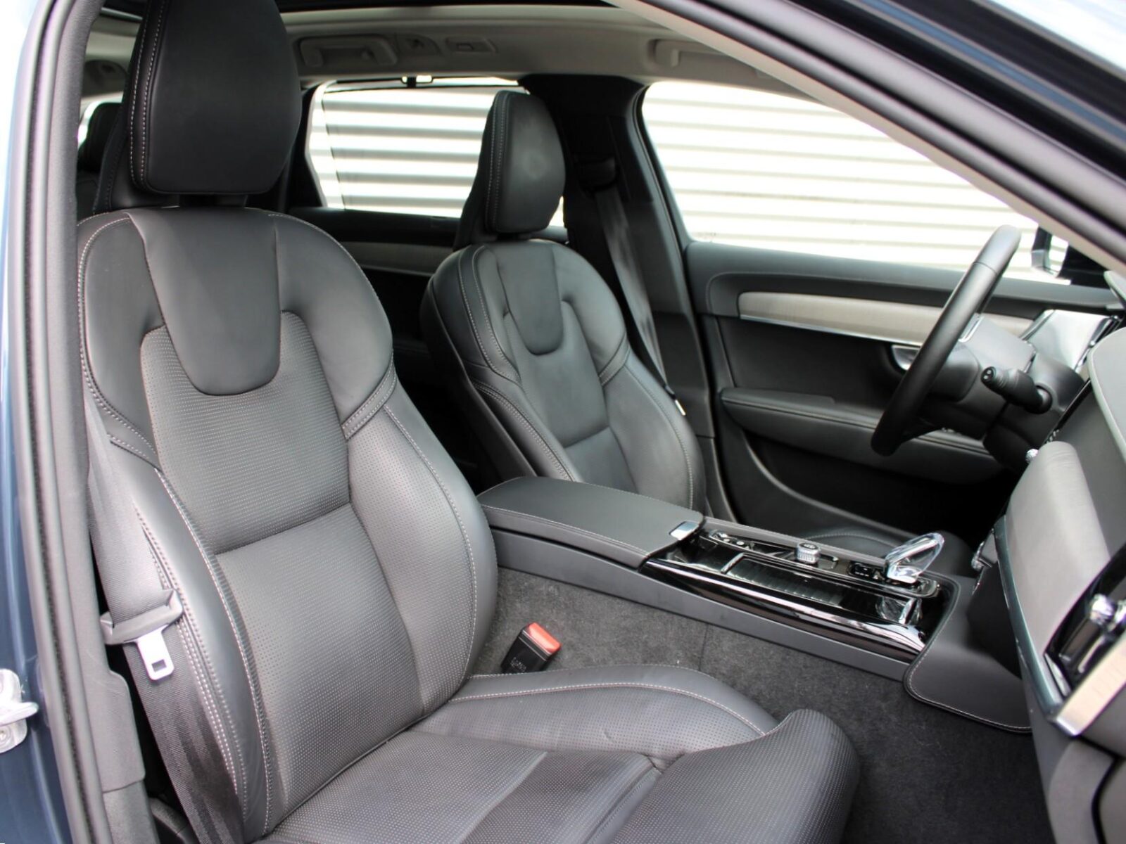 Volvo V90 - Foto 13