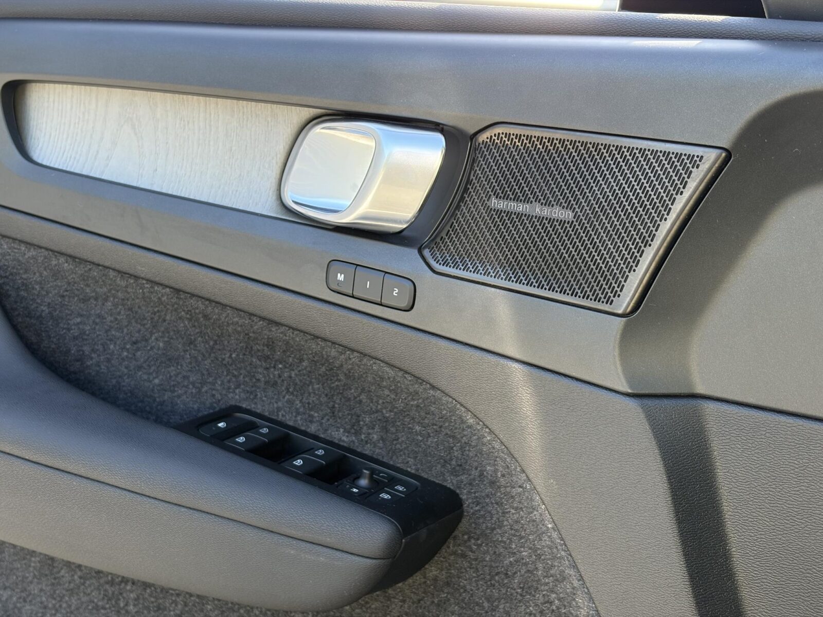 Volvo XC40 - Foto 11