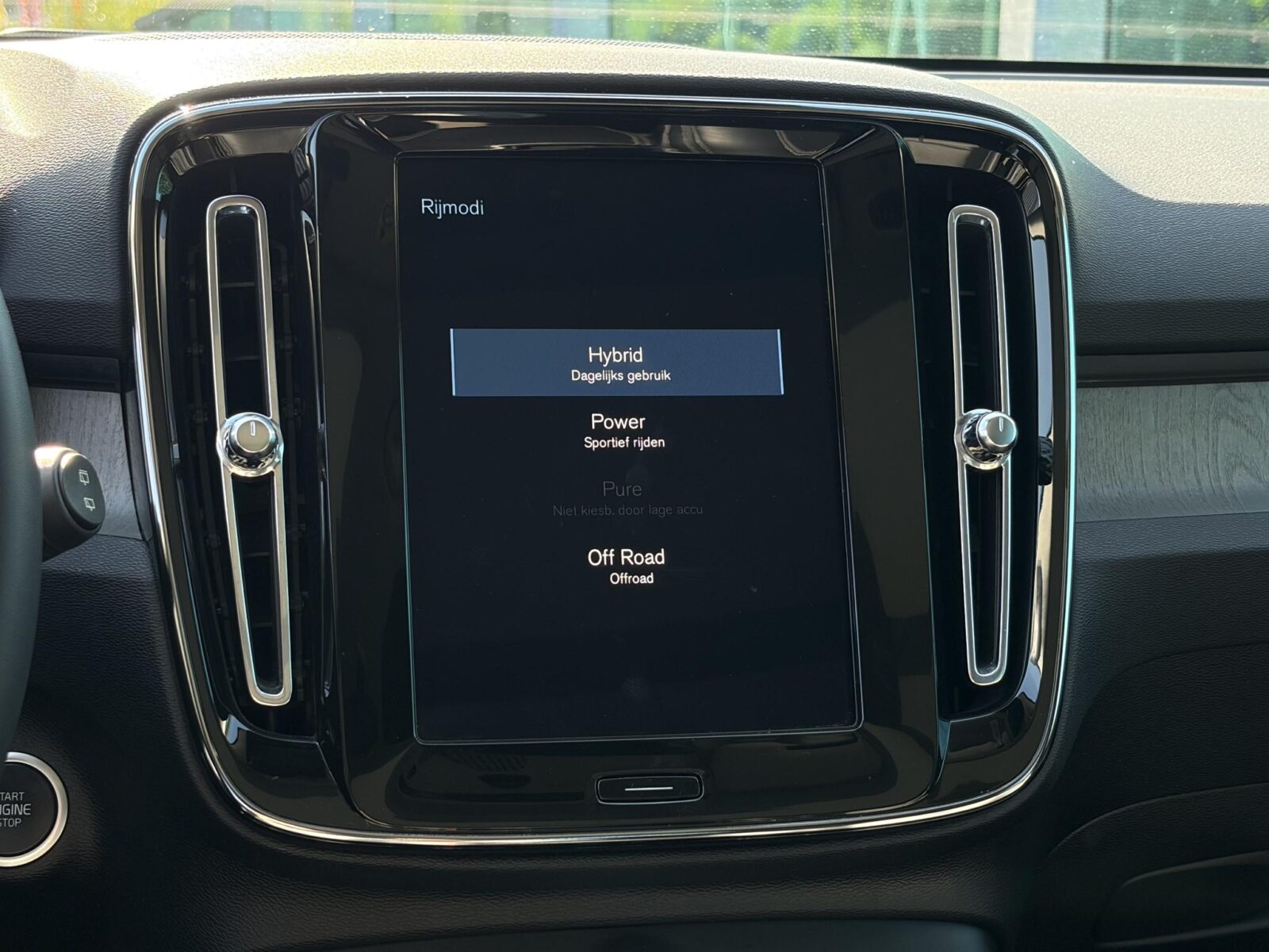 Volvo XC40 - Foto 25