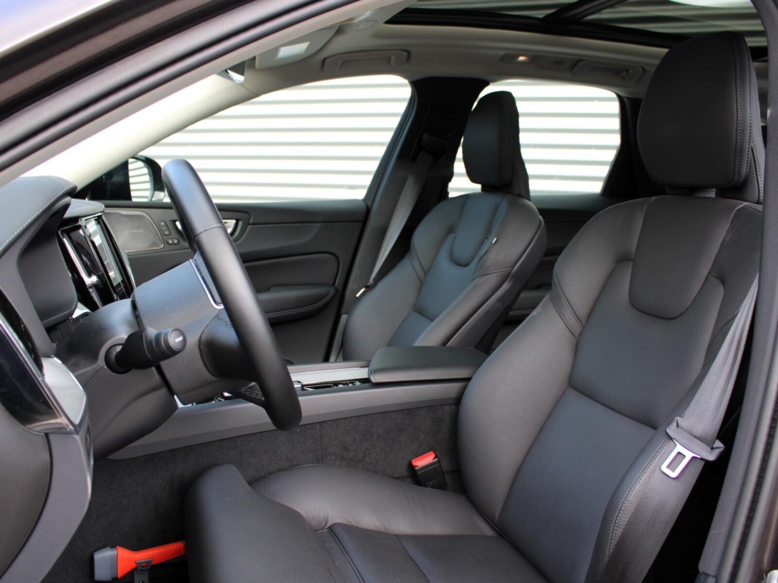 Volvo XC60 - Foto 12