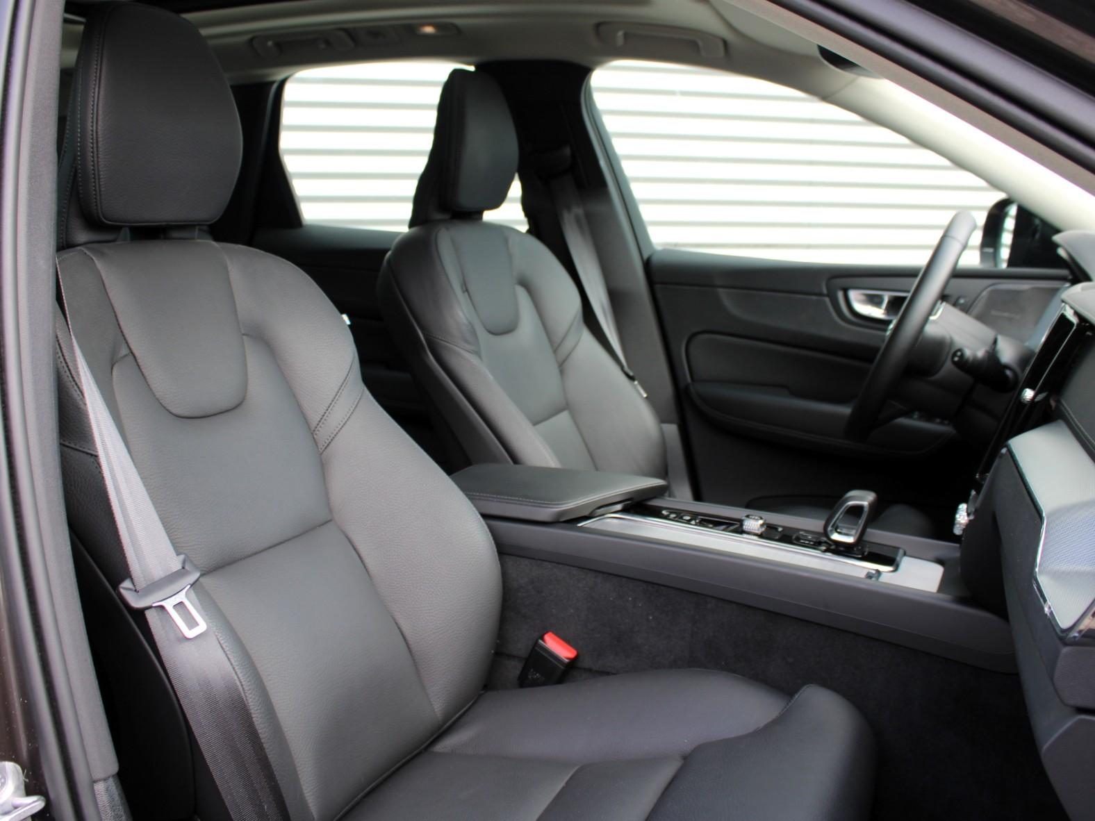 Volvo XC60 - Foto 16