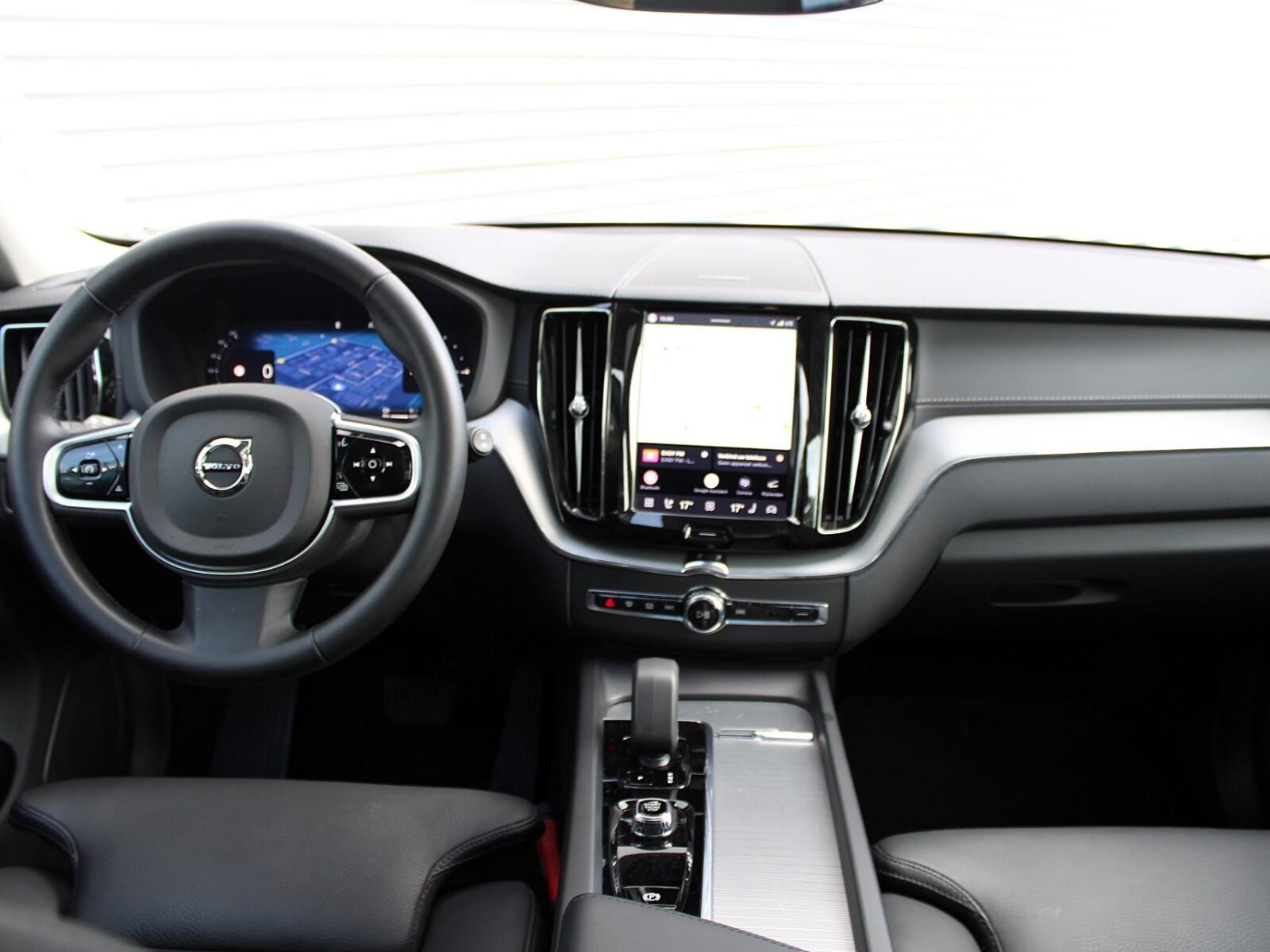 Volvo XC60 - Foto 17