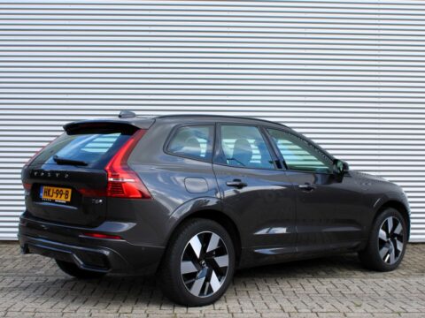 Volvo XC60 2.0 T6 Plug-in hybrid AWD Ultra Dark