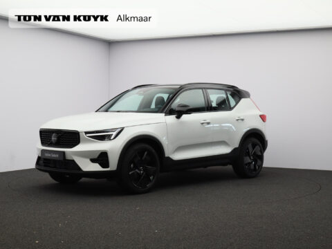 Volvo XC40 2.0 B4 Plus Black Edition