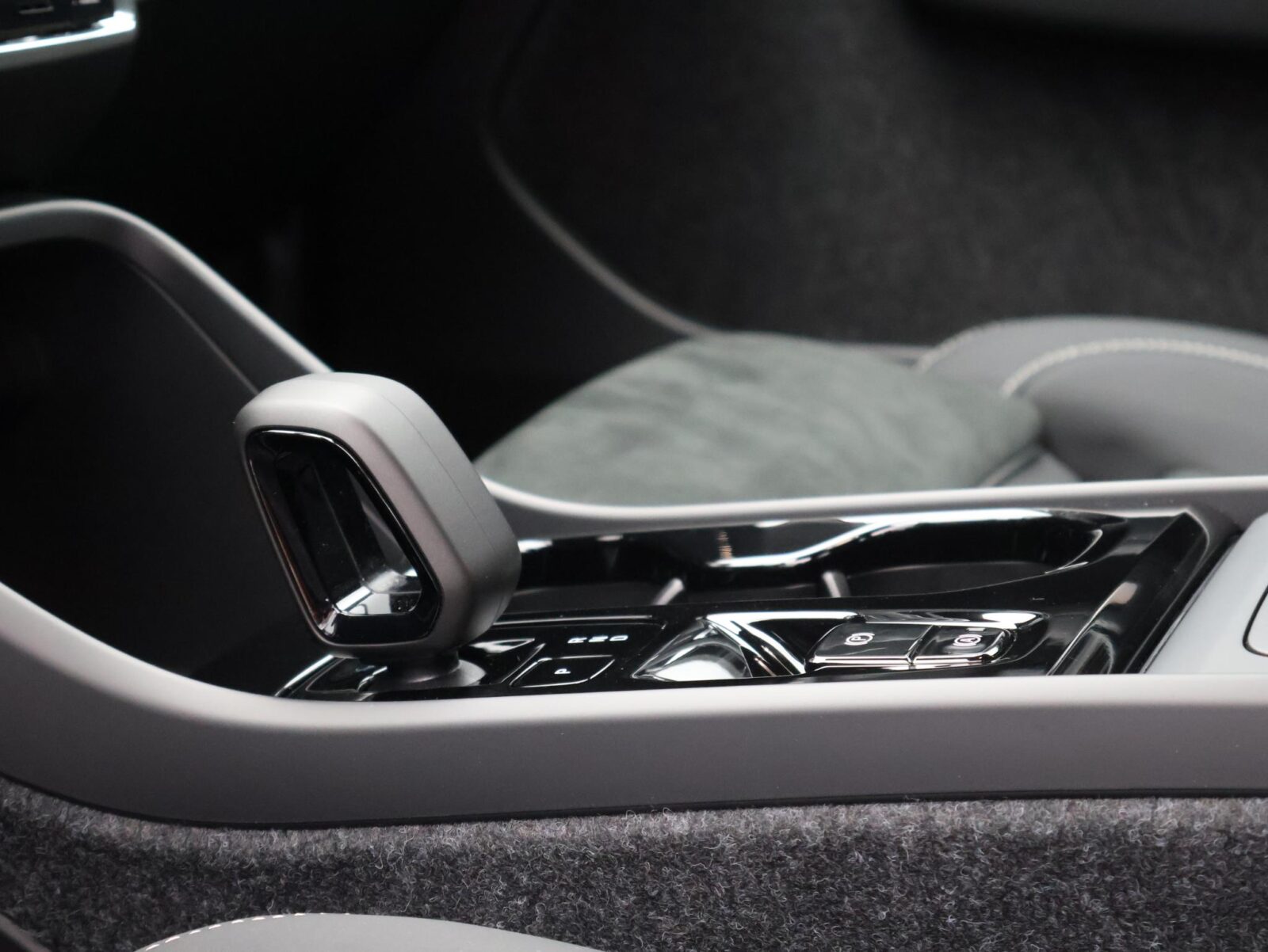 Volvo XC40 - Foto 17
