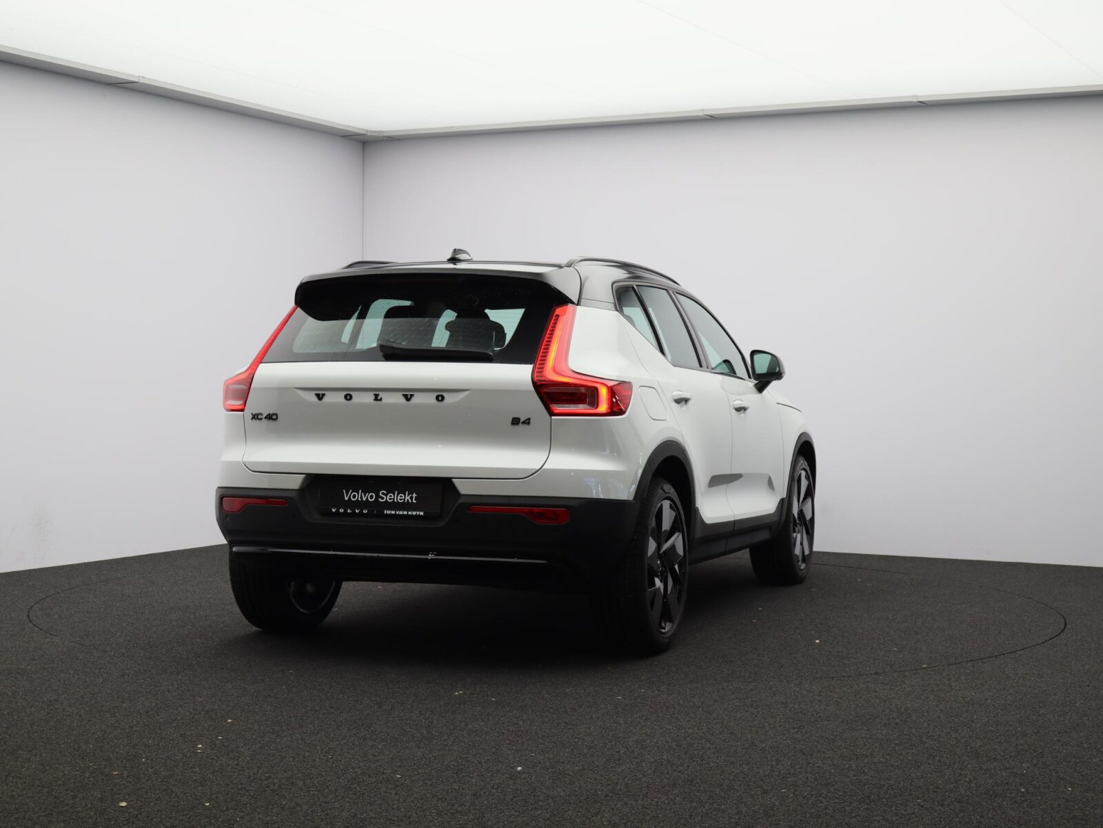 Volvo XC40 - Foto 28