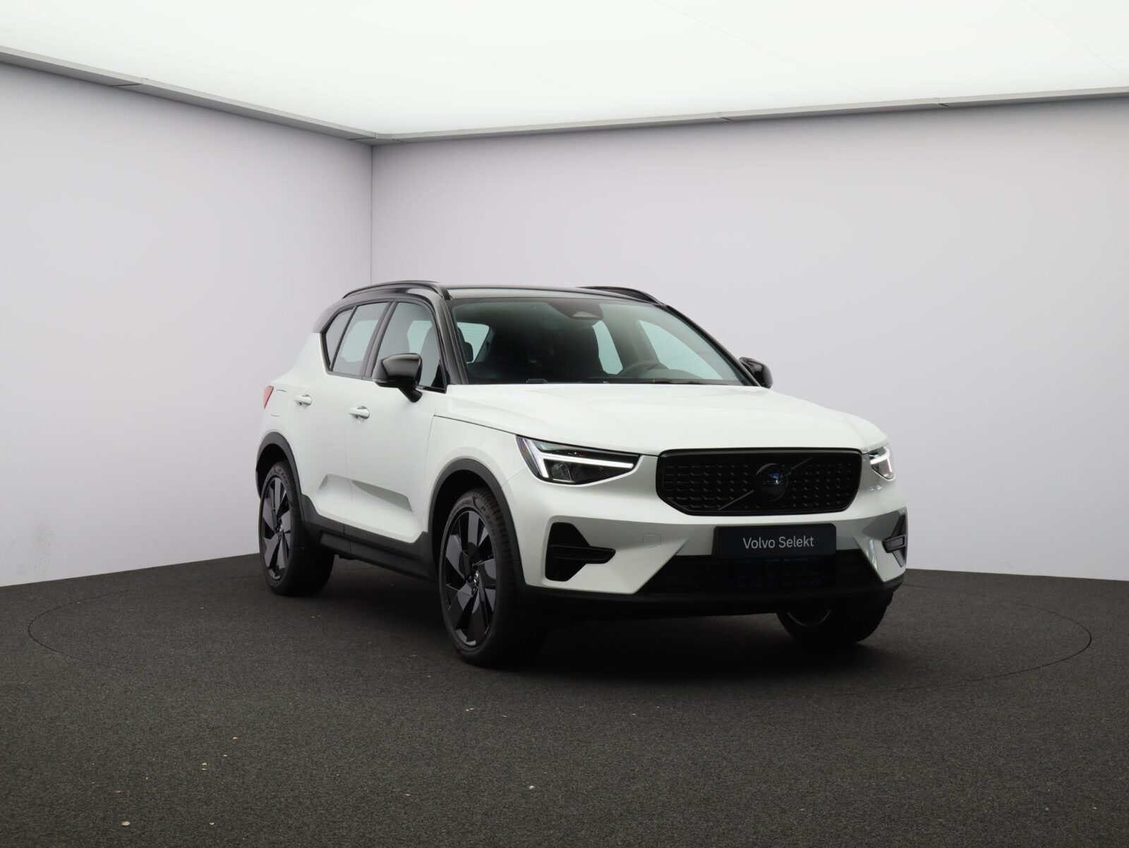 Volvo XC40 - Foto 32