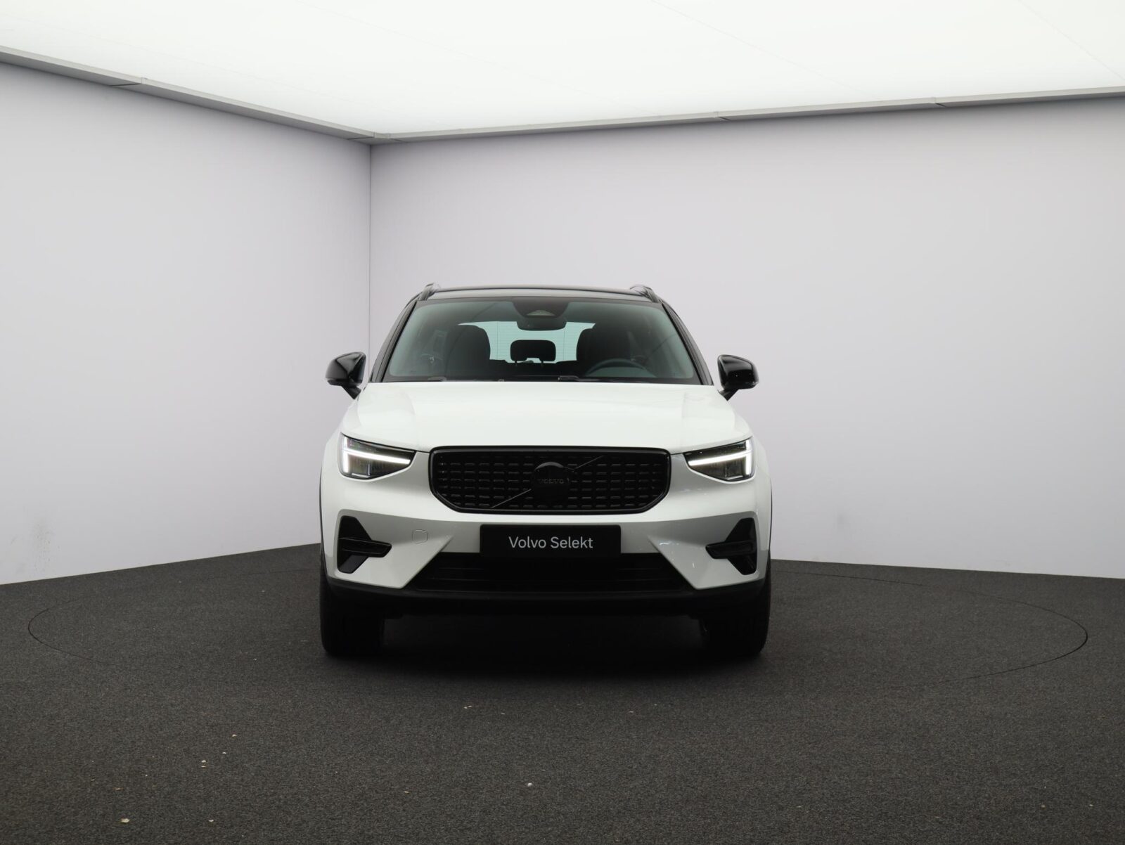Volvo XC40 - Foto 33