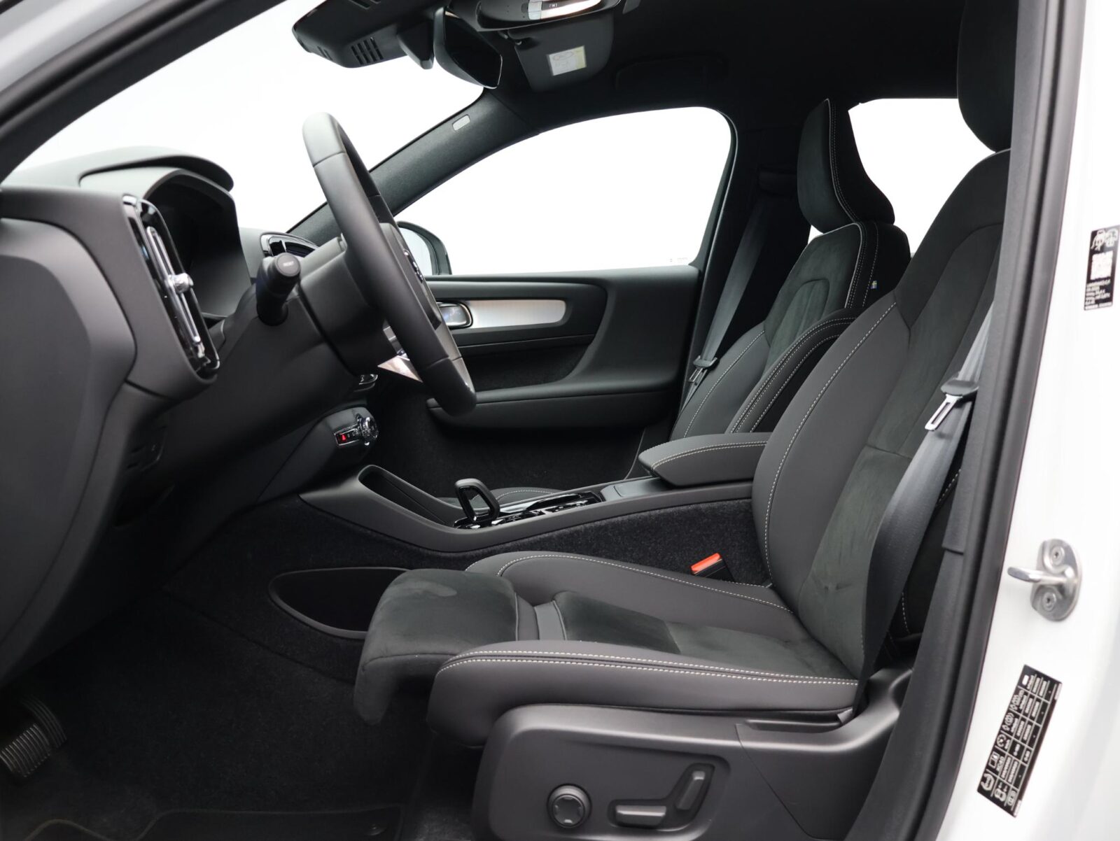 Volvo XC40 - Foto 7