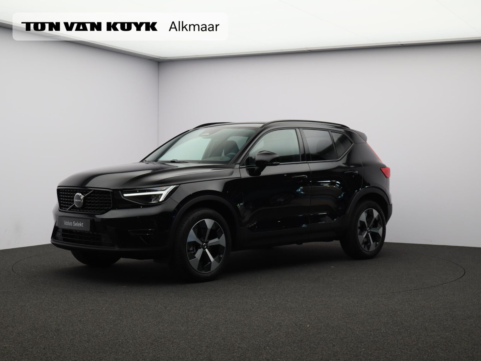 Volvo XC40 - Foto 1