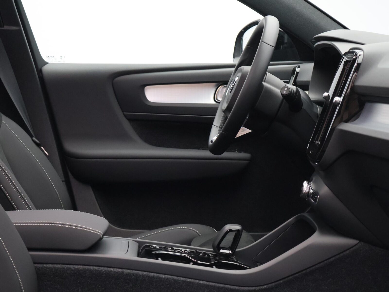 Volvo XC40 - Foto 17