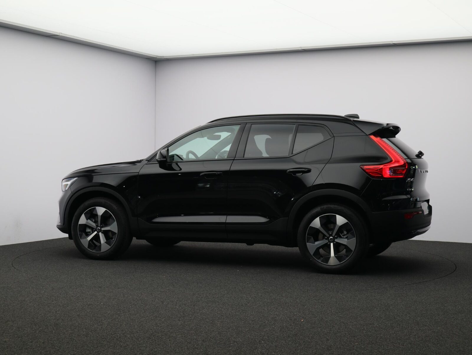 Volvo XC40 - Foto 23