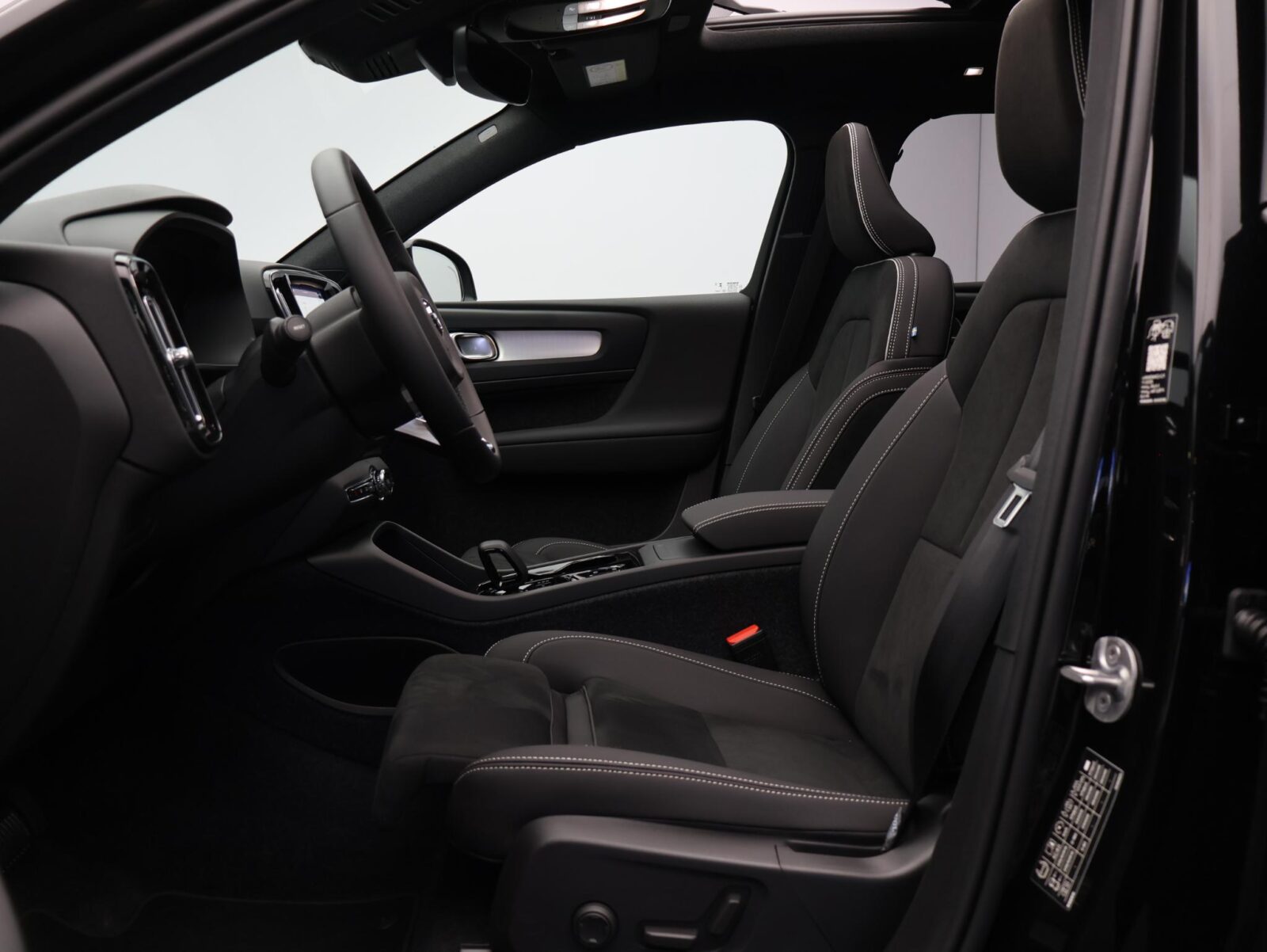 Volvo XC40 - Foto 7