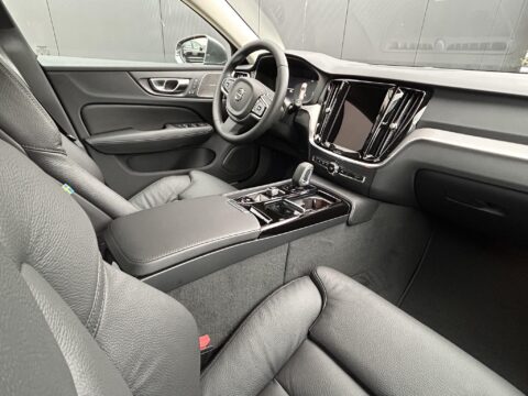 Volvo V60 T6 Plug-in hybrid AWD Plus Bright