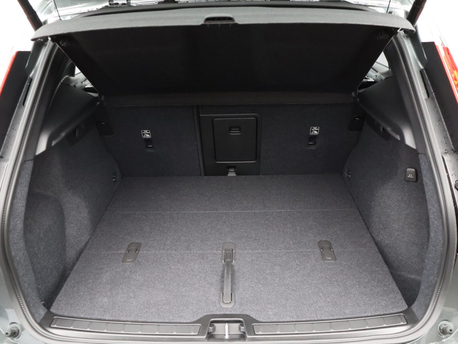 Volvo XC40 - Foto 11