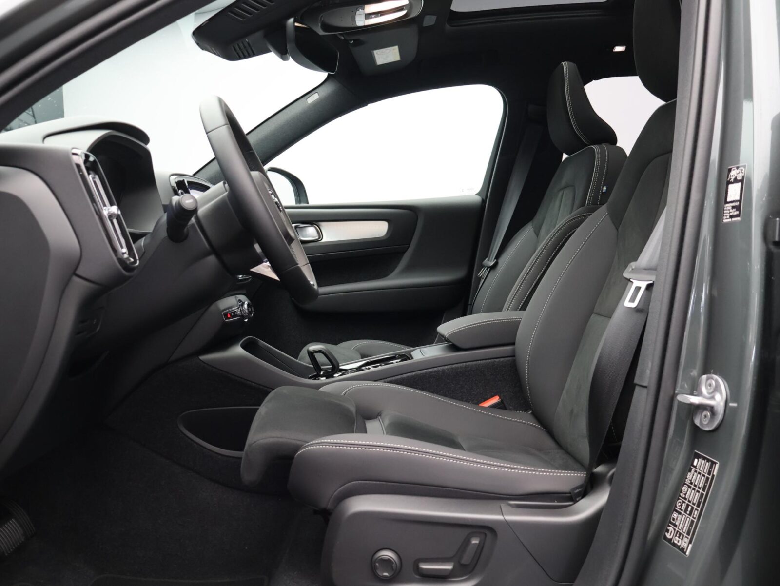 Volvo XC40 - Foto 7
