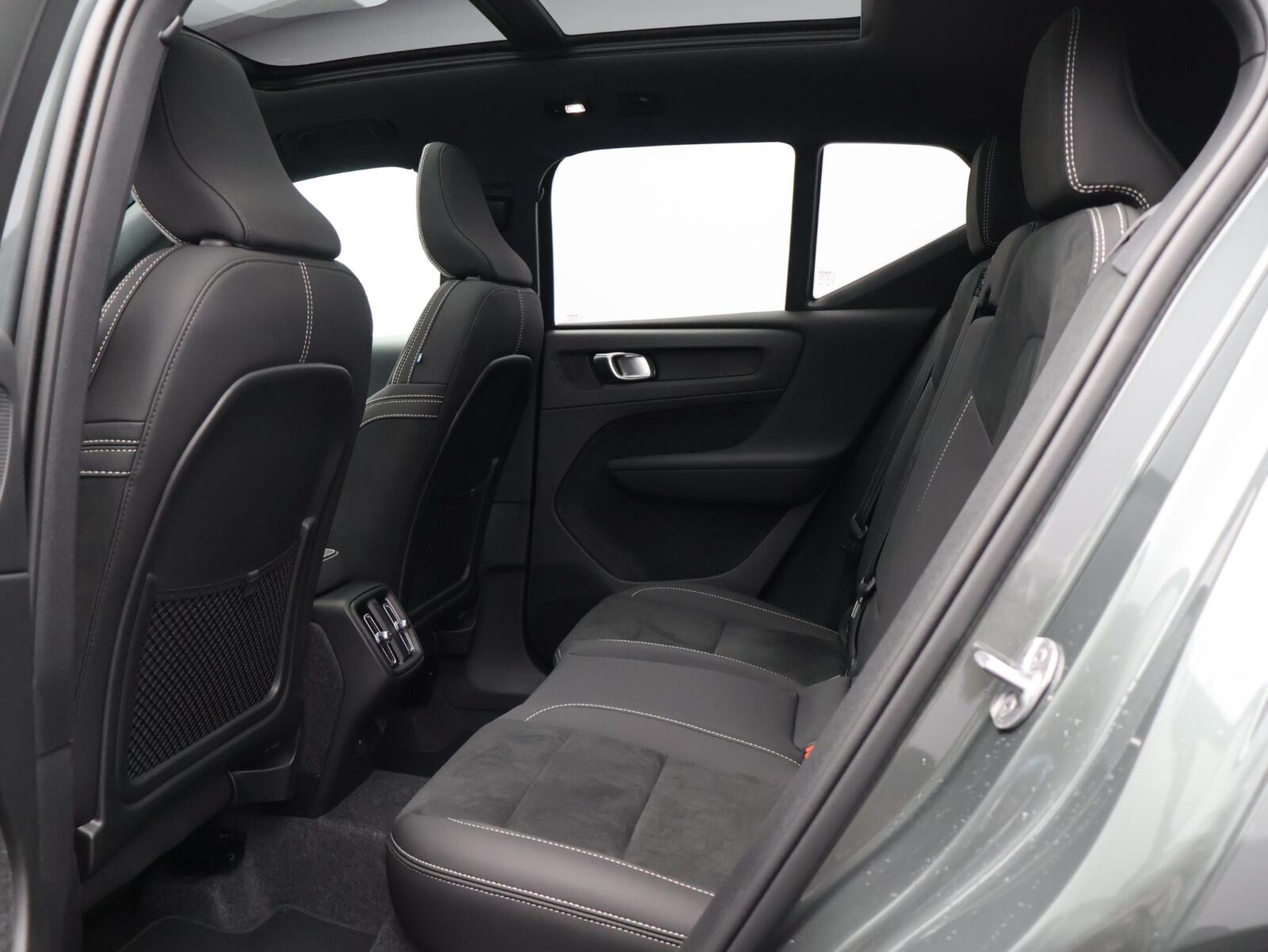 Volvo XC40 - Foto 8