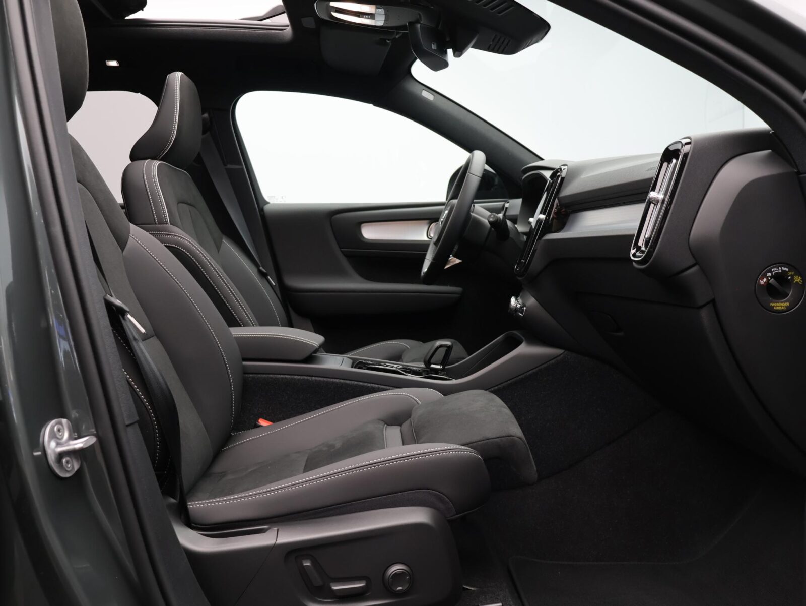 Volvo XC40 - Foto 9