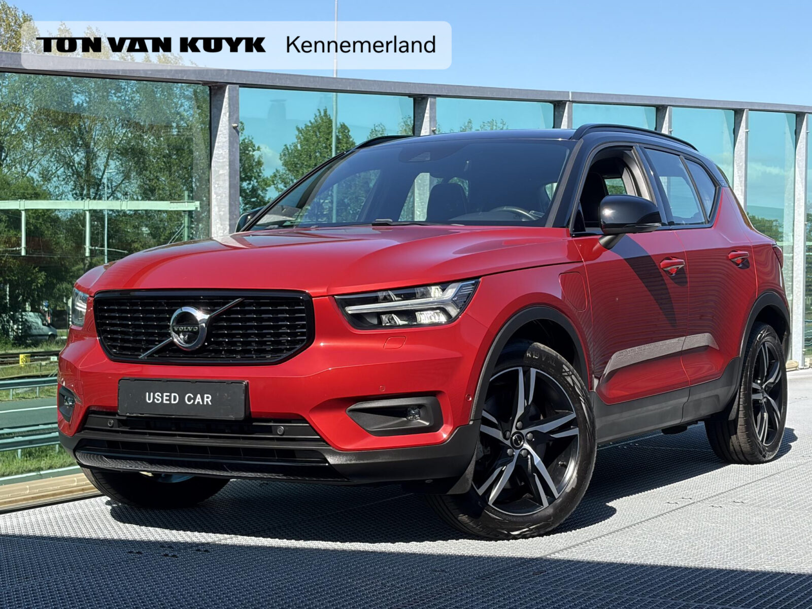 Volvo XC40 - Foto 1
