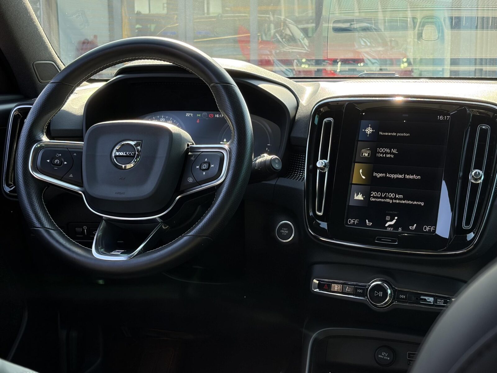 Volvo XC40 - Foto 12