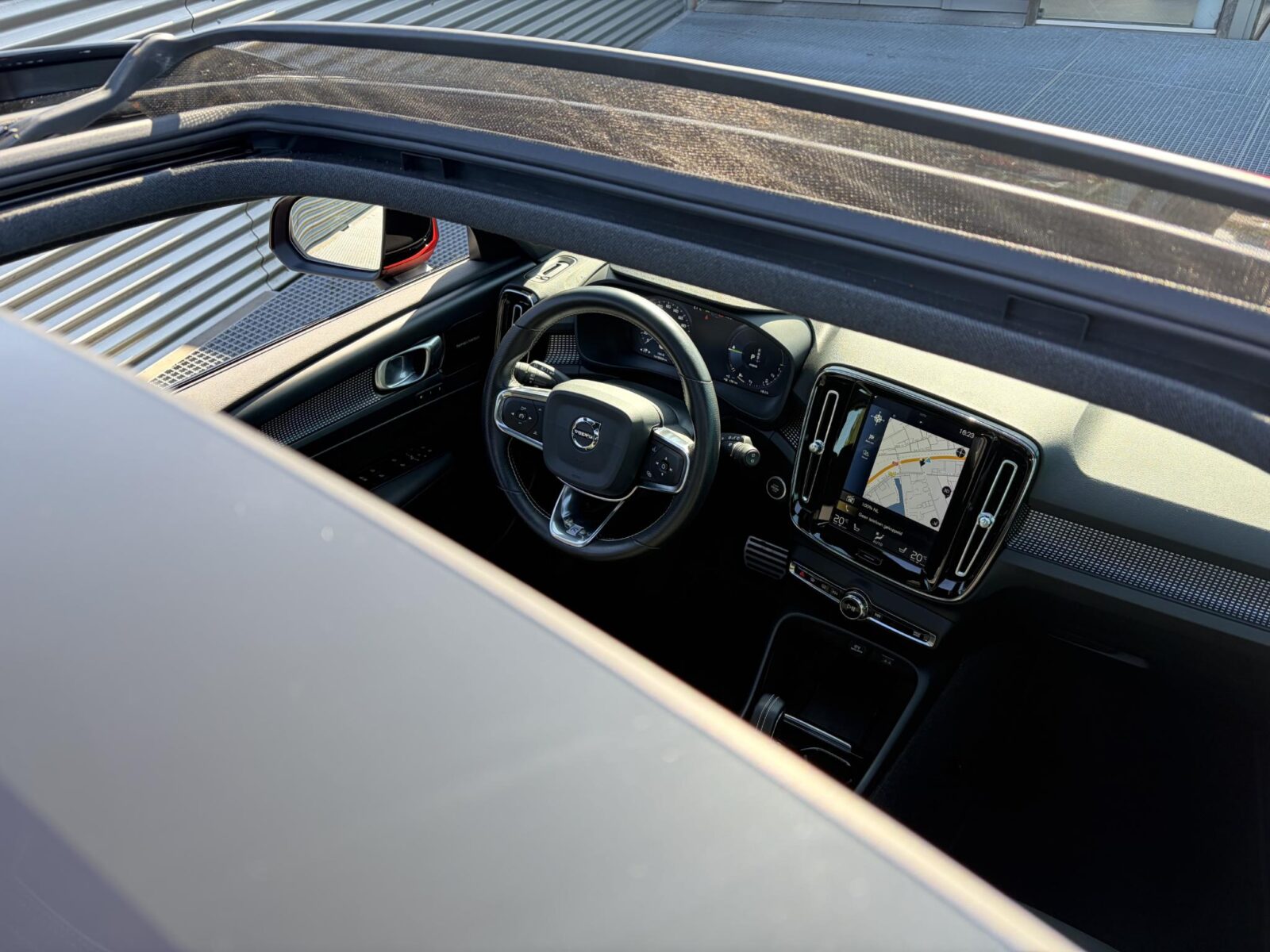Volvo XC40 - Foto 15