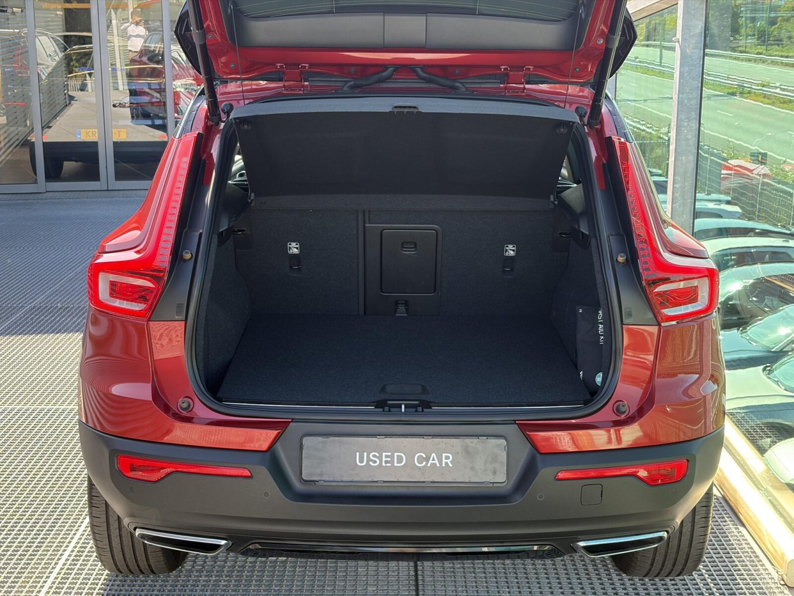 Volvo XC40 - Foto 8
