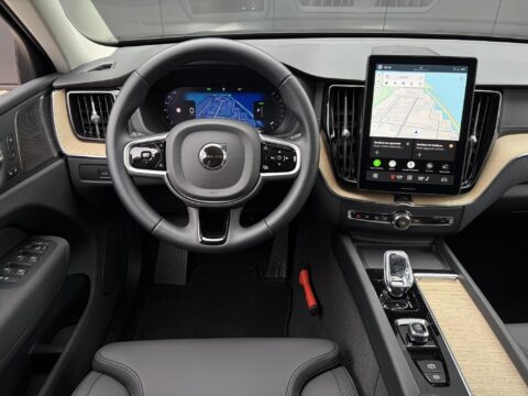 Volvo XC60 2.0 T6 Plug-in hybrid AWD Ultra Dark