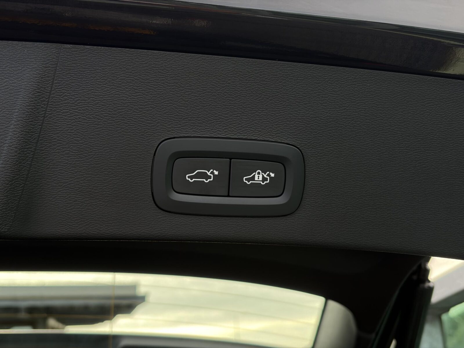 Volvo XC40 - Foto 12