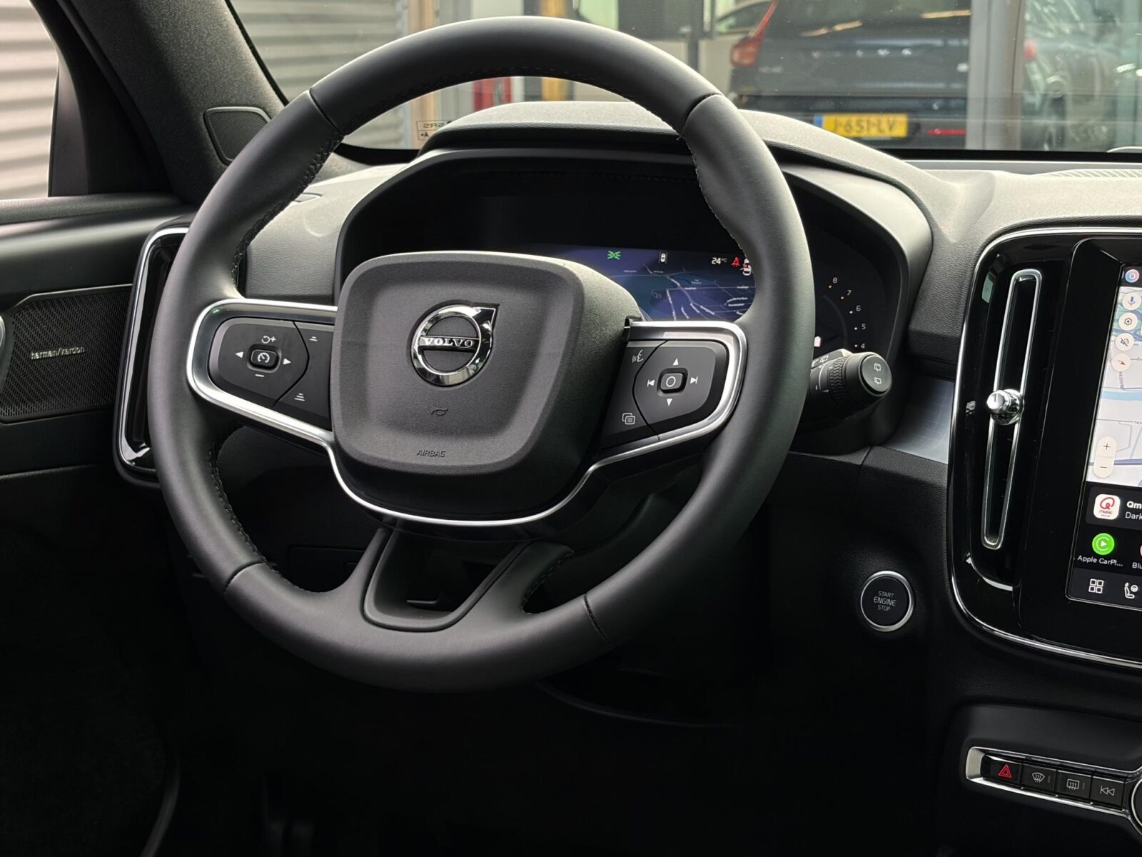 Volvo XC40 - Foto 13