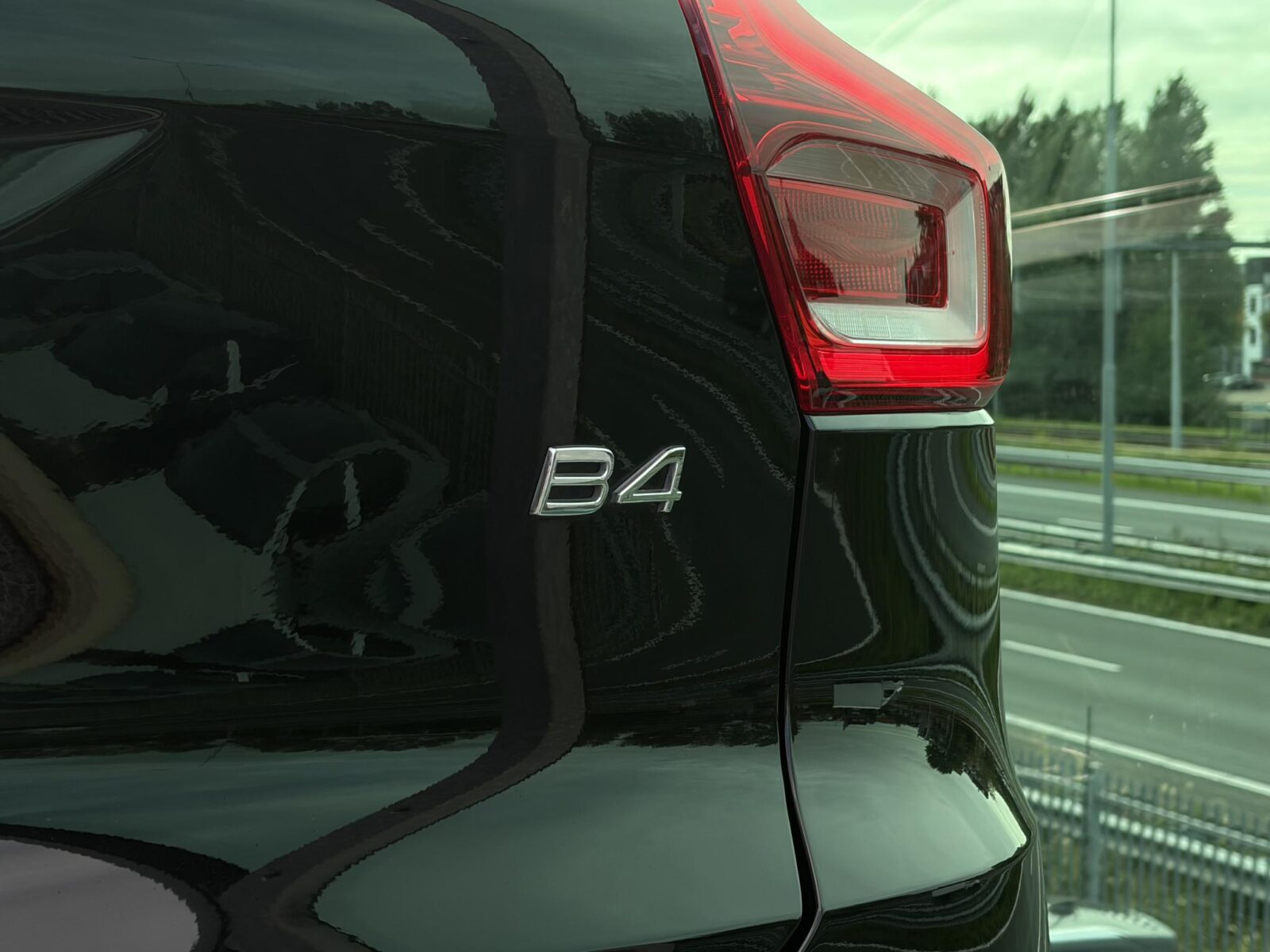 Volvo XC40 - Foto 24