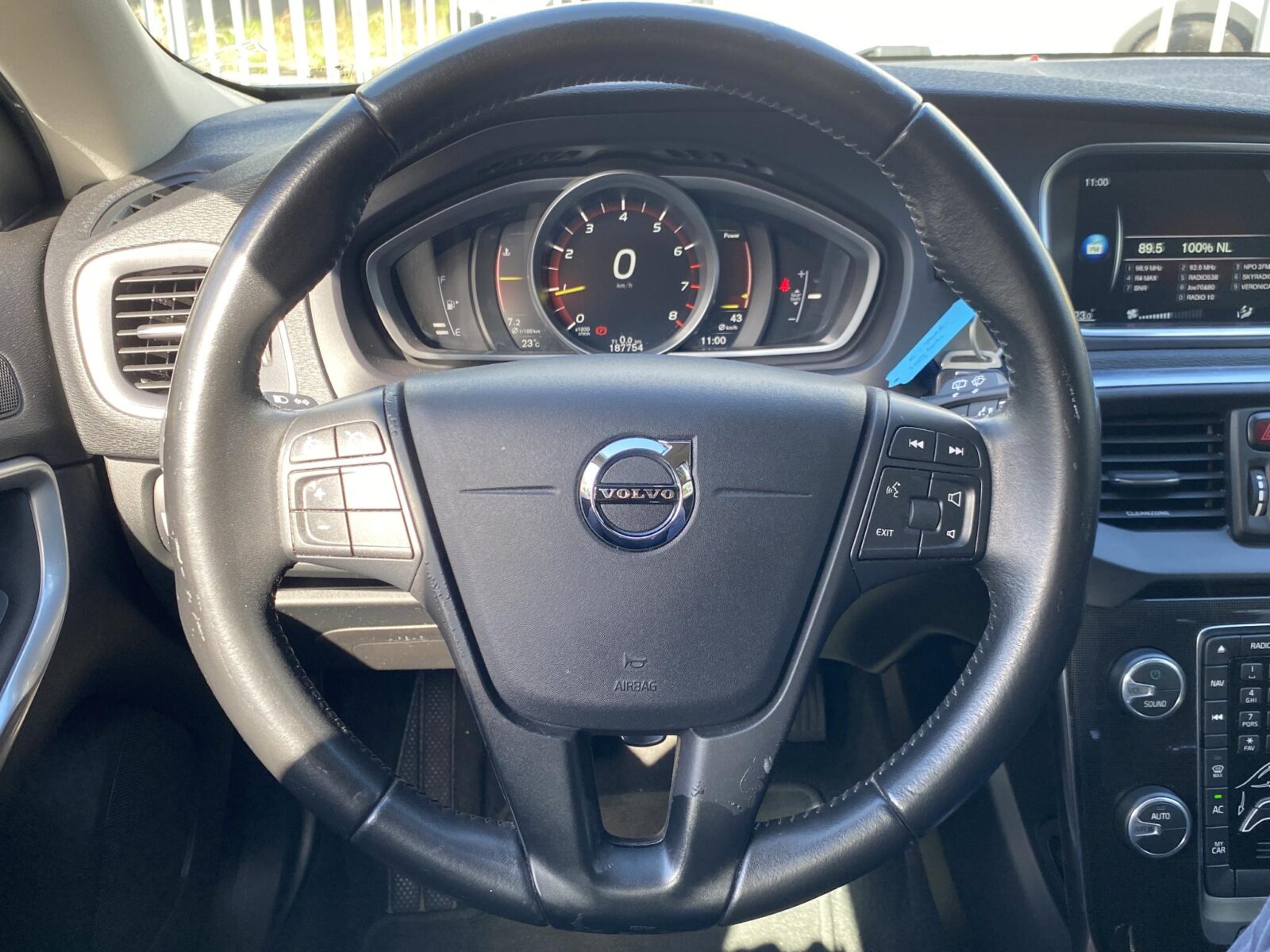 Volvo V40 - Foto 19