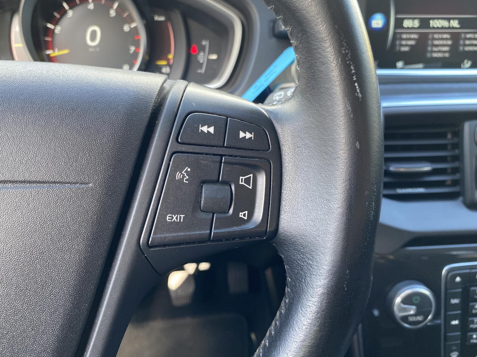 Volvo V40 - Foto 21